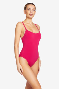 AVA SCOOP NECK MIO ONE PIECE