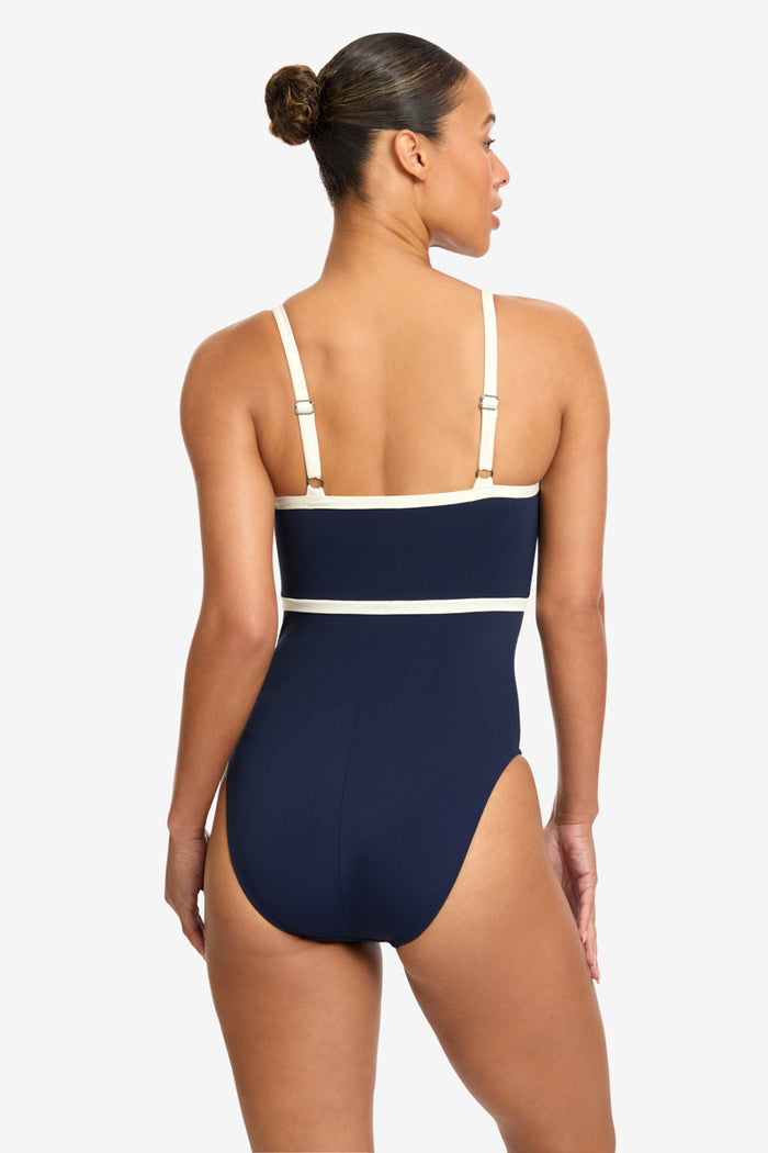 TIERNA KEYHOLE ONE PIECE