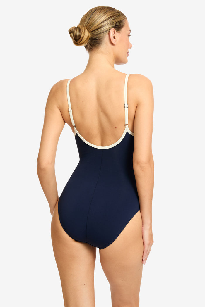 TIERNA ONE PIECE CUTOUT