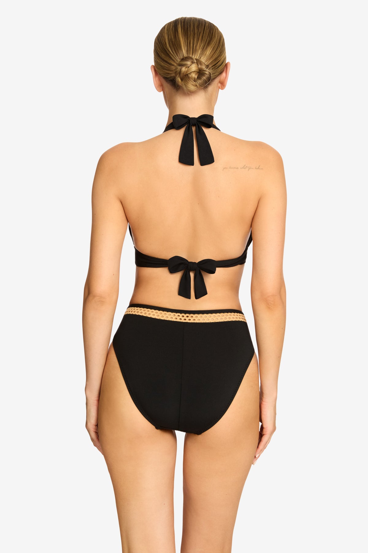 LOLA HALTER TOP