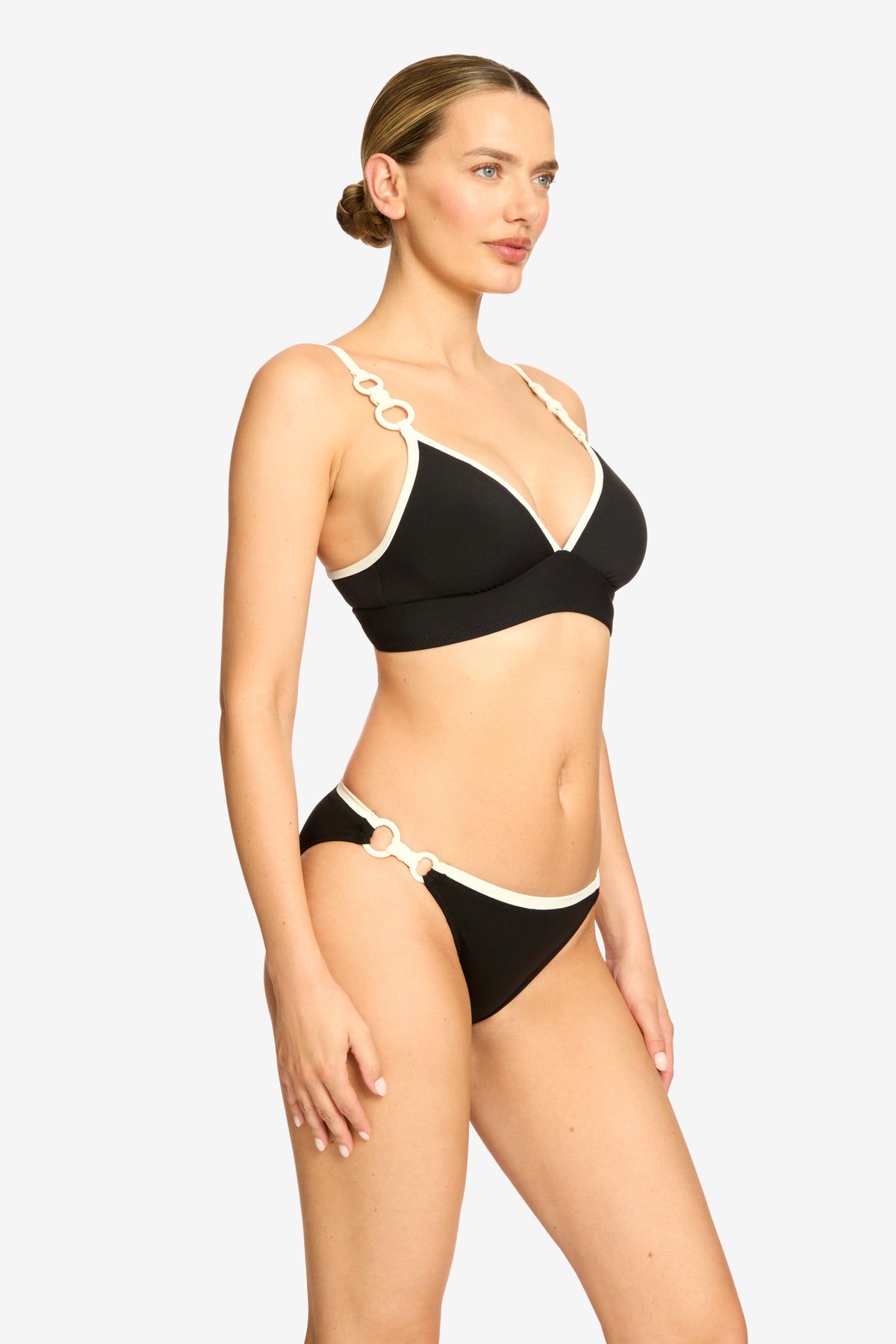 CLAIRE TRIANGLE TOP