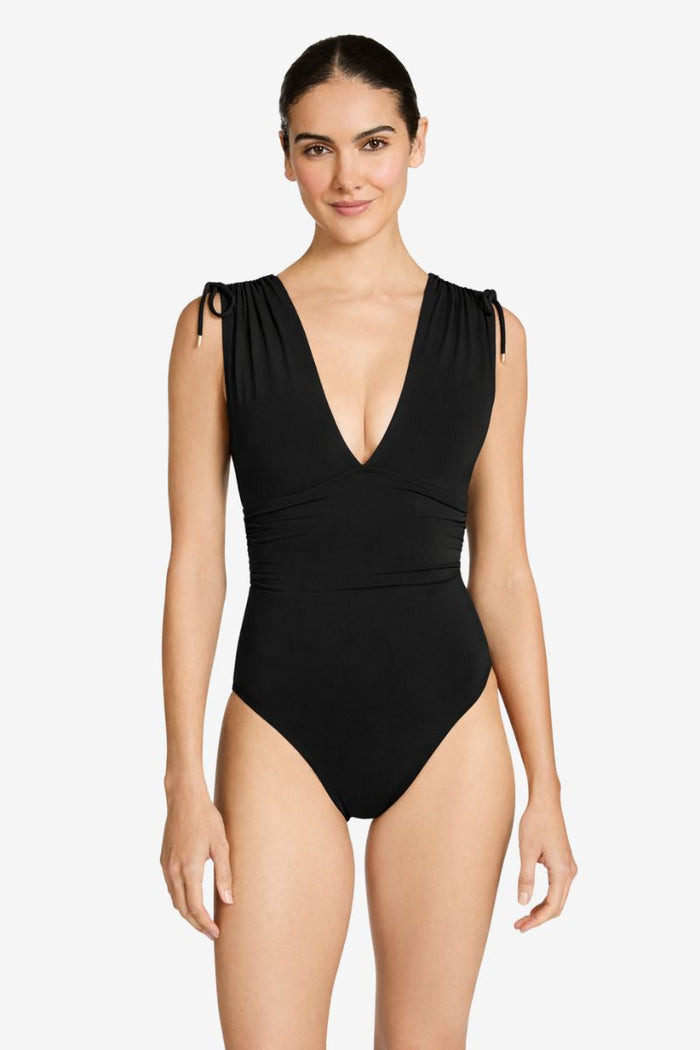 AUBREY V PLUNGE ONE PIECE - New Version